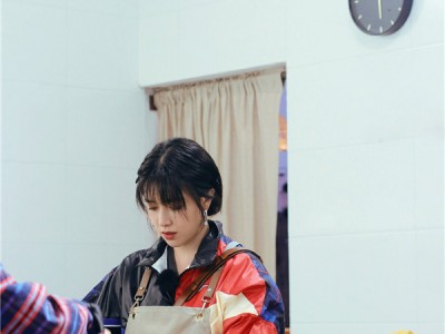 阚清子《亲爱的客栈》再现调皮属性 快本上演“精致”逆袭