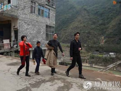 《平行世界》首播获好评 聚焦二胎家庭引发观众期待