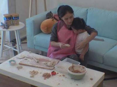 胡可《超人》分享育儿经：用爱浇灌 鼓励孩子释放天性