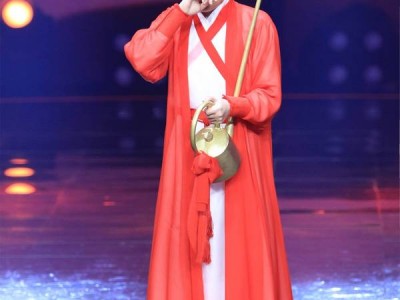 《拜见小师父》Selina现场泪崩 周深演越剧版《大鱼》
