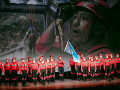人民院线首发影片《你是我的英雄》启动全国点映 惊险救援震撼上映